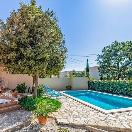 Cozy Ella Nature With Pool Near The فيلة